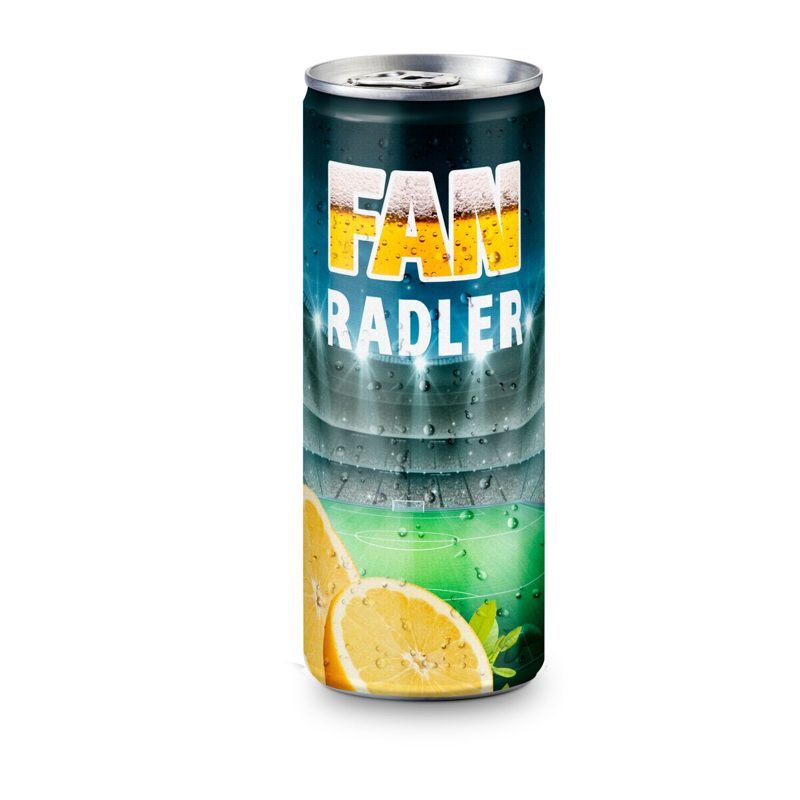 Radler - Mischgetränk aus Bier und Zitronenlimonade – weitere Ansicht